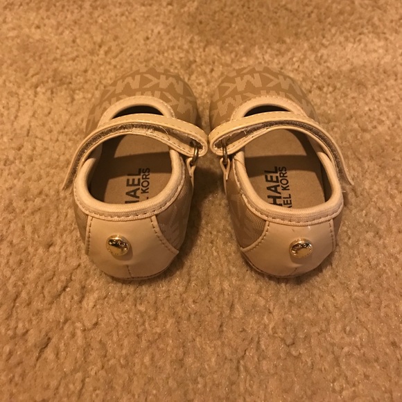 MK Baby Mara crib shoes - Picture 3 of 3