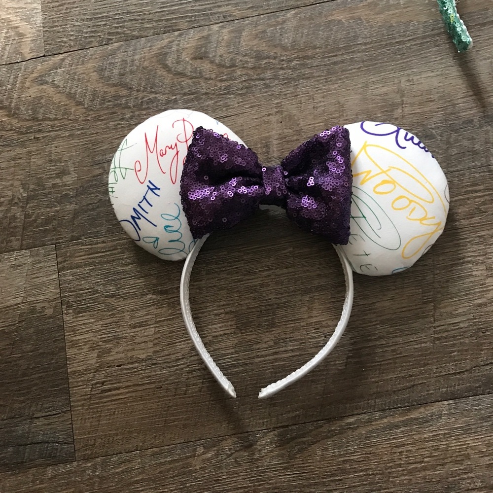 Autograph ears!