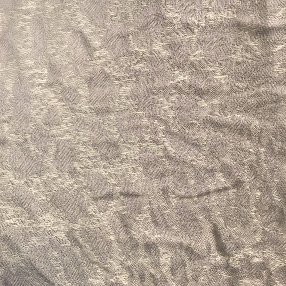 Long silver scarf - Picture 2 of 2