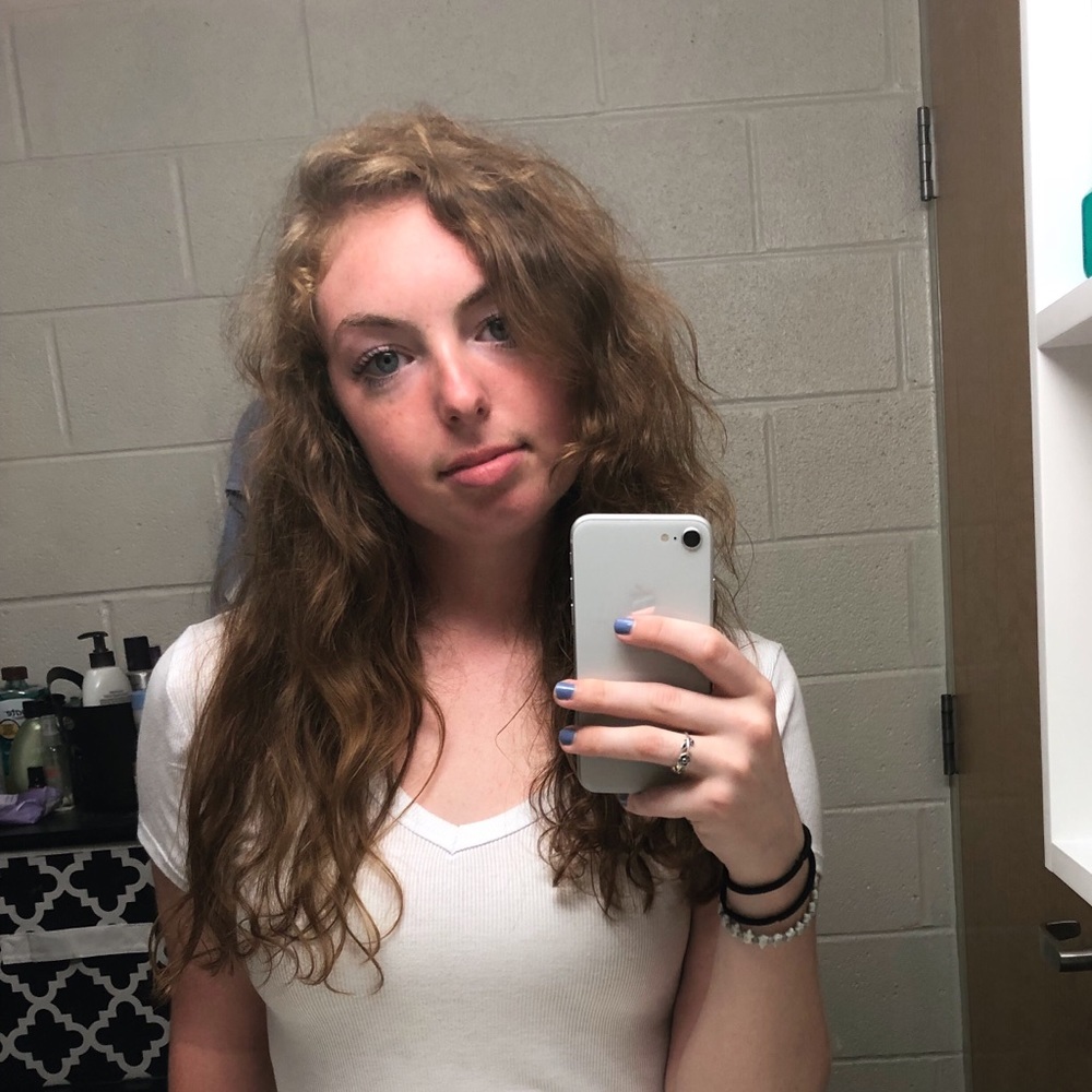 Meet your Posher, Kelly