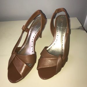 BCBGGirls Camel Sandal. Size 6.5