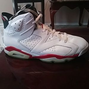 Men's basketball shoes