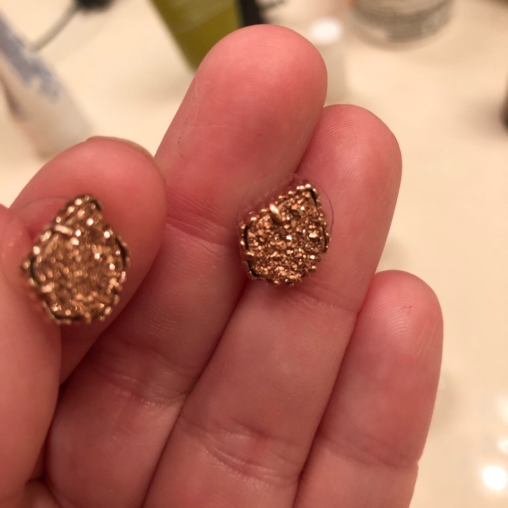 Rose gold Kendra Scott