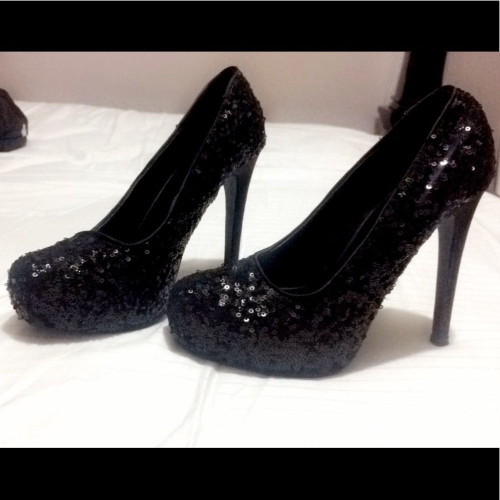 Black sequined heels size 6.5 women