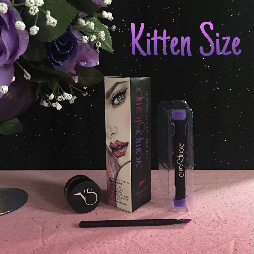 Vamp Stamp Liquid Eyeliner Kitten Size