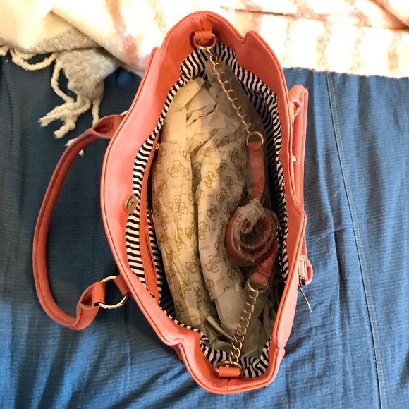 New! GUESS Women's Addy Tote Coral - Picture 4 of 8