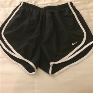 Nike dry tempo shorts