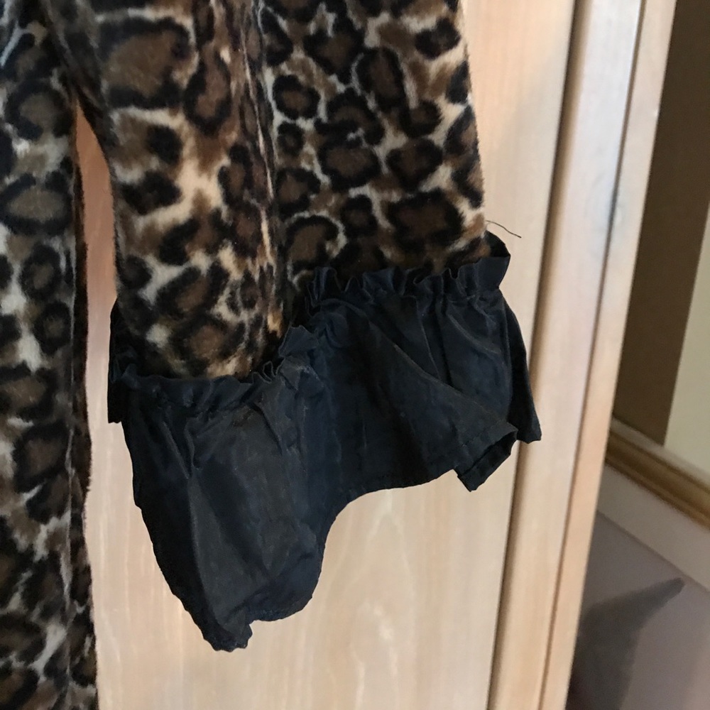 Leopard jacket. - Picture 3 of 6