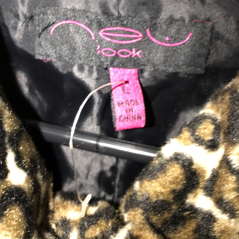 Leopard jacket. - Picture 5 of 6