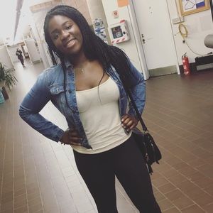 Meet your Posher, Marisa