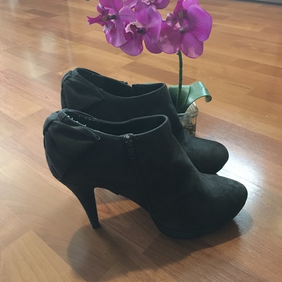 Booties - Picture 2 of 6