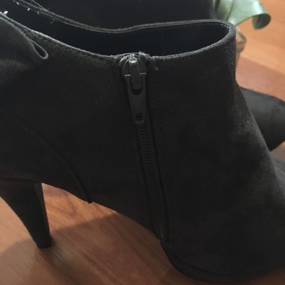 Booties - Picture 3 of 6