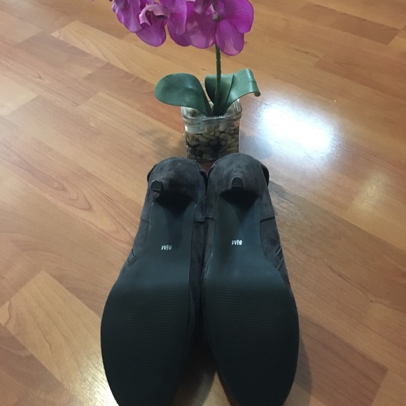 Booties - Picture 5 of 6