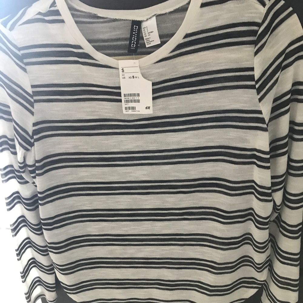 Top - Picture 2 of 4