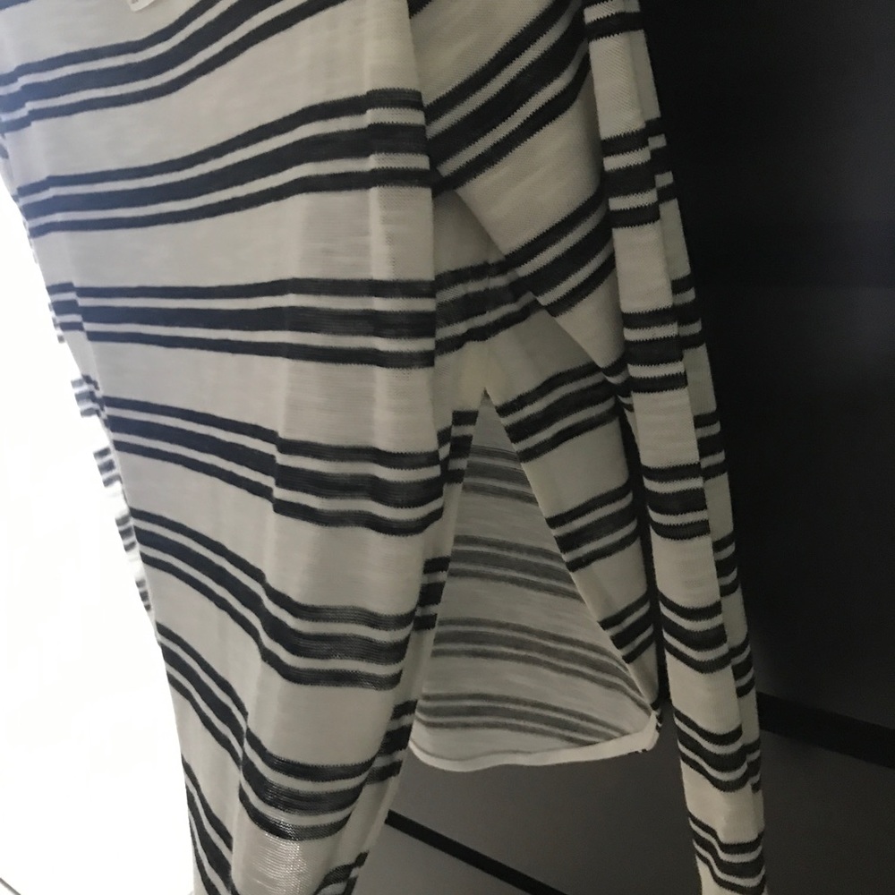 Top - Picture 3 of 4