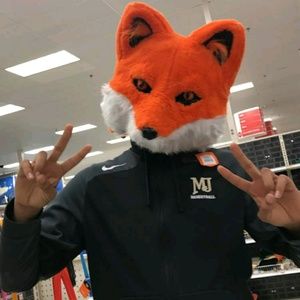 Meet your Posher, Isaac