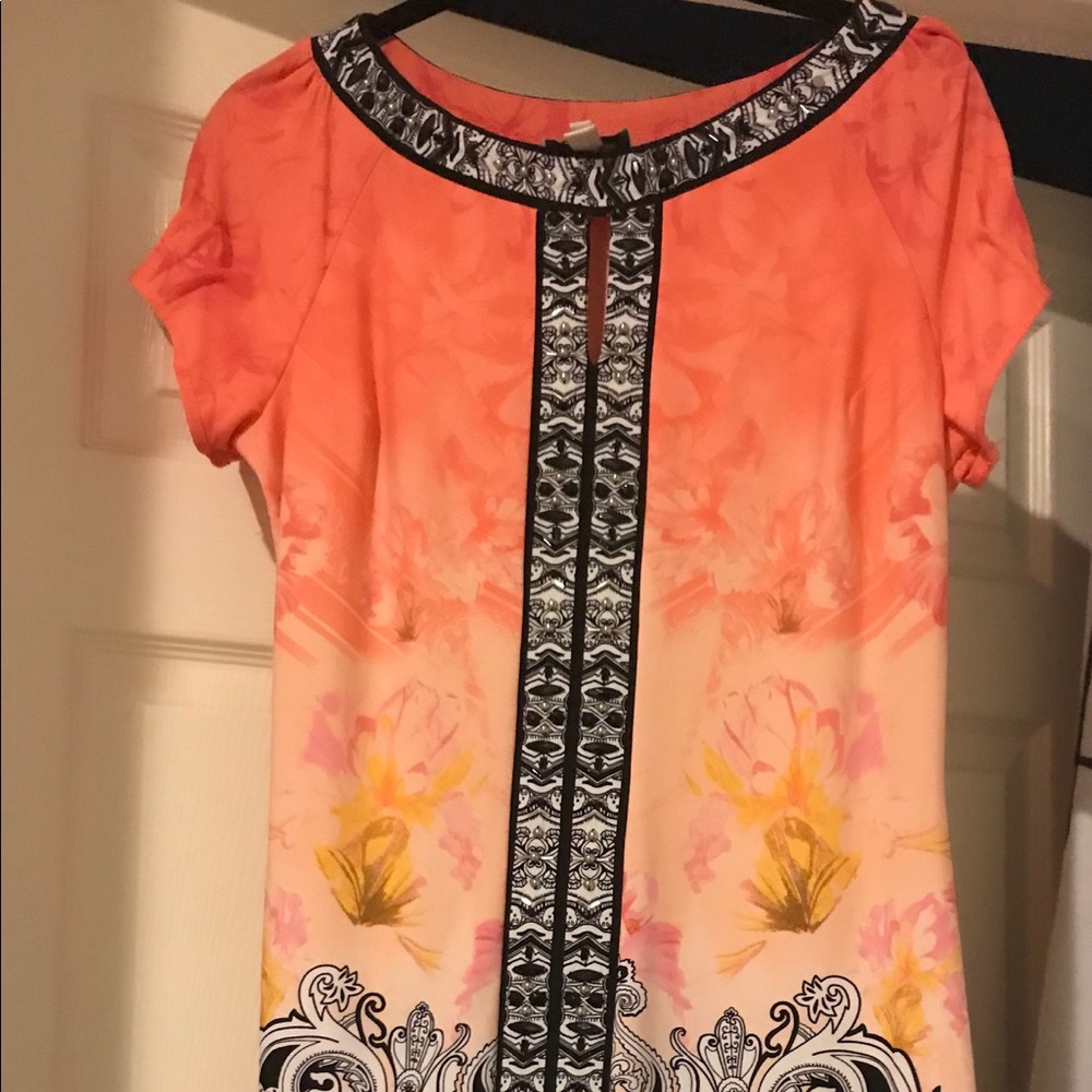 Beautiful dress. Size 8. NWOT.