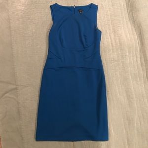 Sheath dress with waist detail