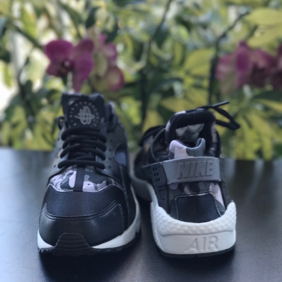 NWT Nike Huarache Run Print Cool Grey WMNS - Picture 5 of 8