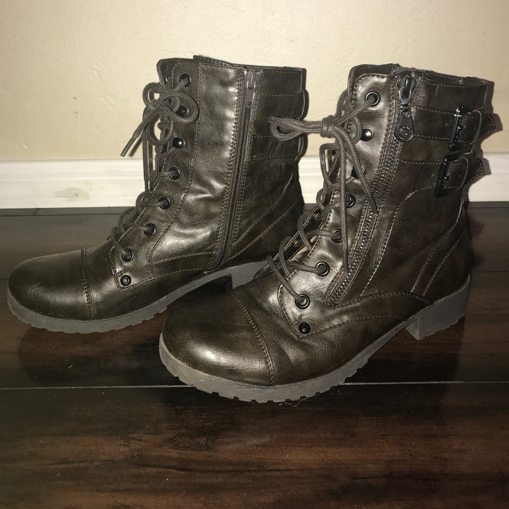 Guess Combat Boots