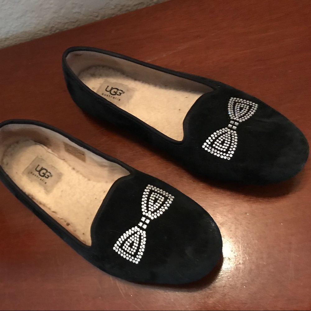 Ladies Sherpa Lined Ugg Flats.