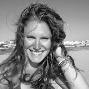 Meet your Posher, Caitlin