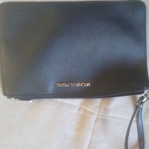 Michael Kors clutch/wristlet