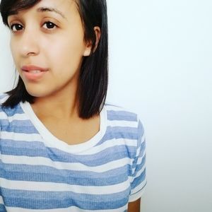 Meet your Posher, Mireya