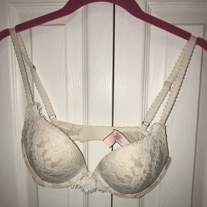 VS Dream Angels Lace push up