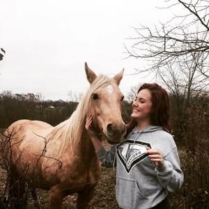 Meet your Posher, Leslie