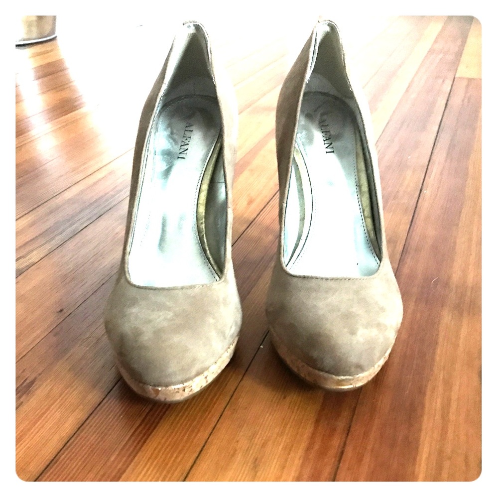 Suede heels