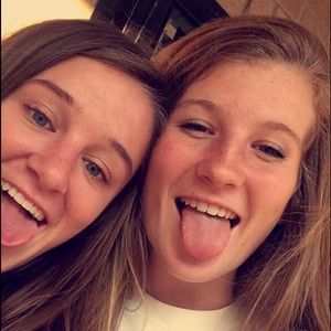 Meet your Posher, Laughlin