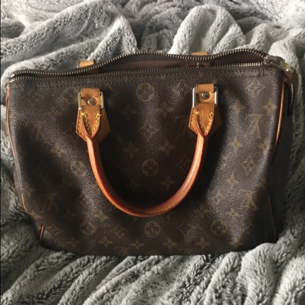 Authentic Louis Vuitton speedy 30