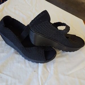 Slip on wedge