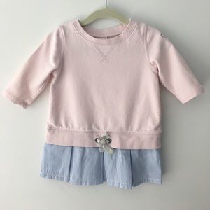 Carter’s light sweater