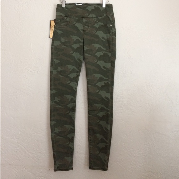 rock and republic pants