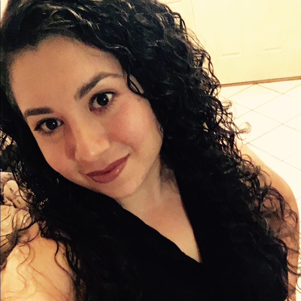 Meet your Posher, Areli