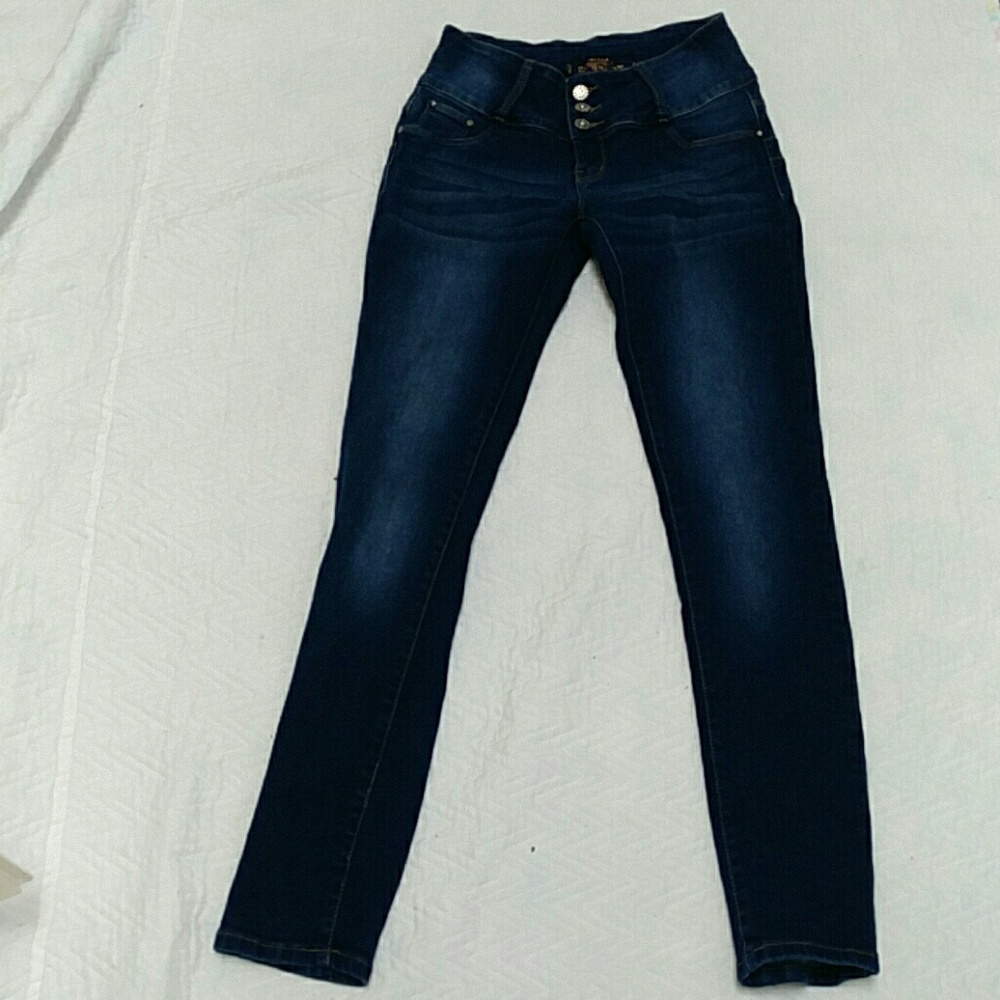Bella Jeans, Size 7, Skinny, Jeweled Buttons