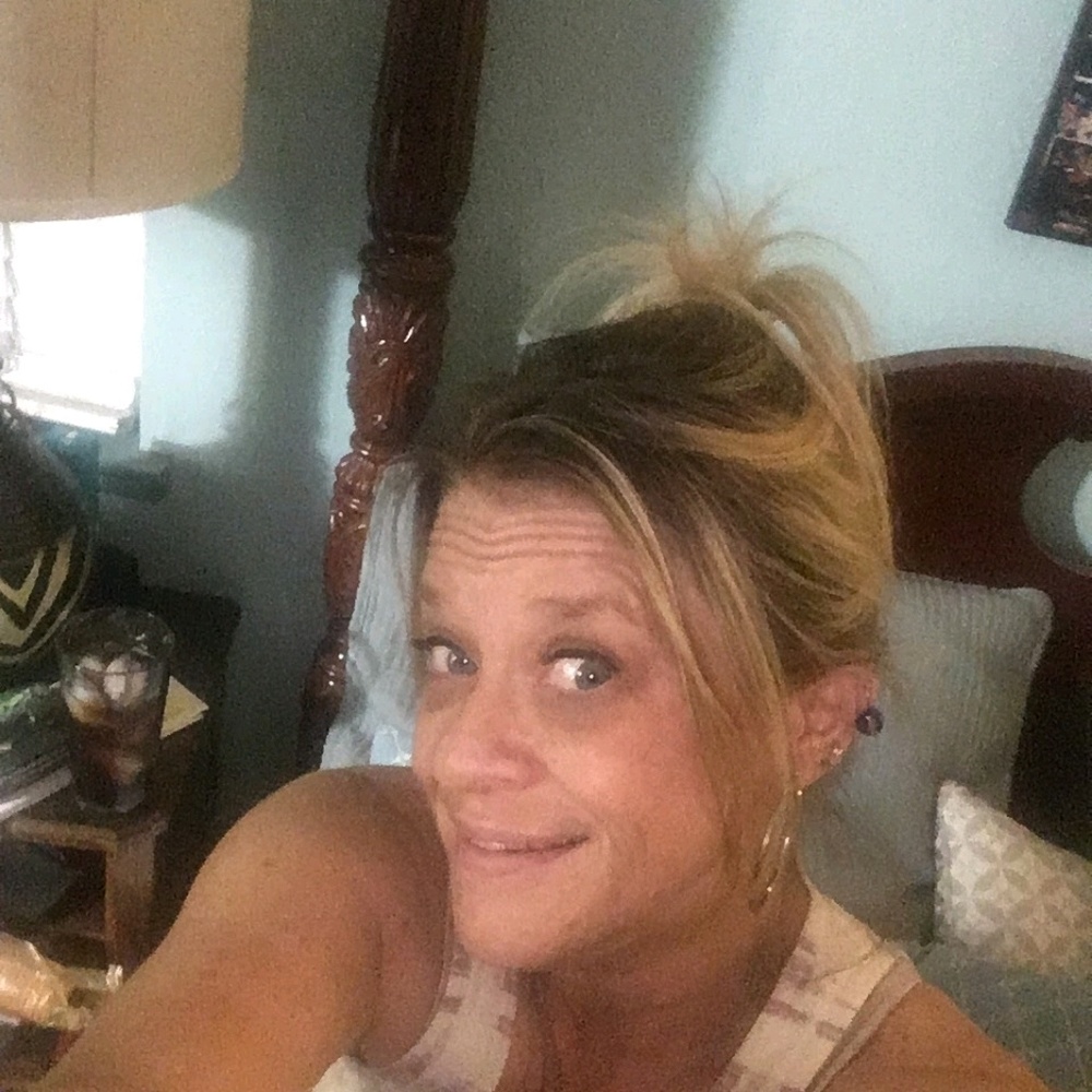 Meet your Posher, Teri