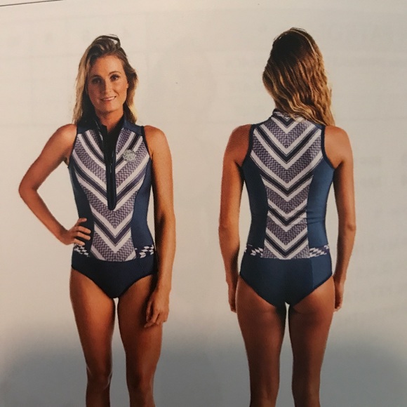 NWT. G-Bomb Capsleeve Bikini Cut Wetsuit - 1 AVAIL - Picture 3 of 4