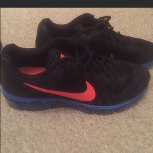 Nike Shoes - Size 9