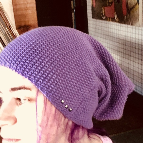 Beanie w/ Studs - Picture 3 of 3