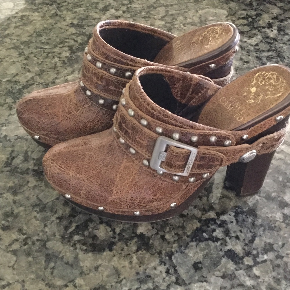 Shoes - Picture 2 of 3