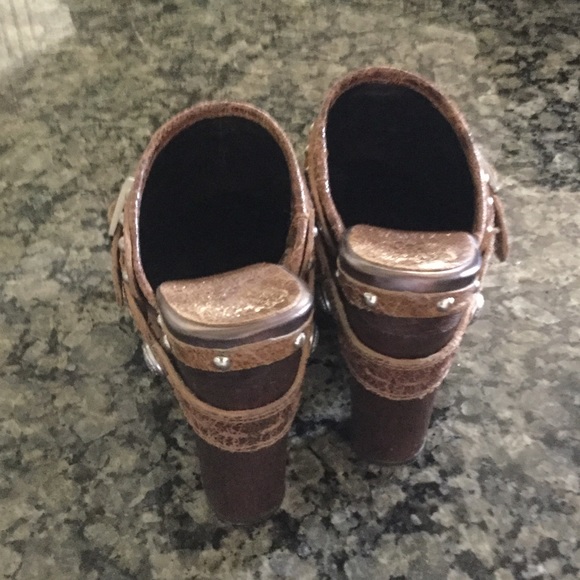 Shoes - Picture 3 of 3