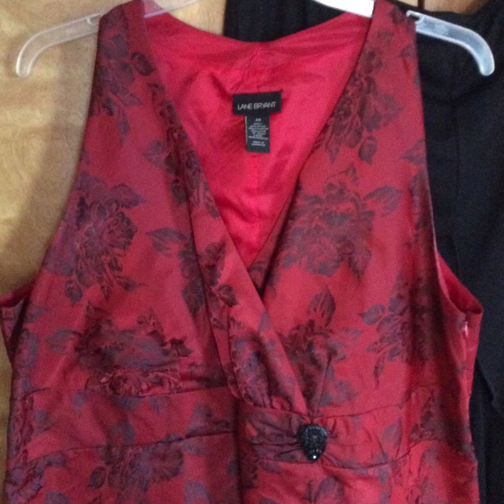 Lane Bryant Red floral holiday top