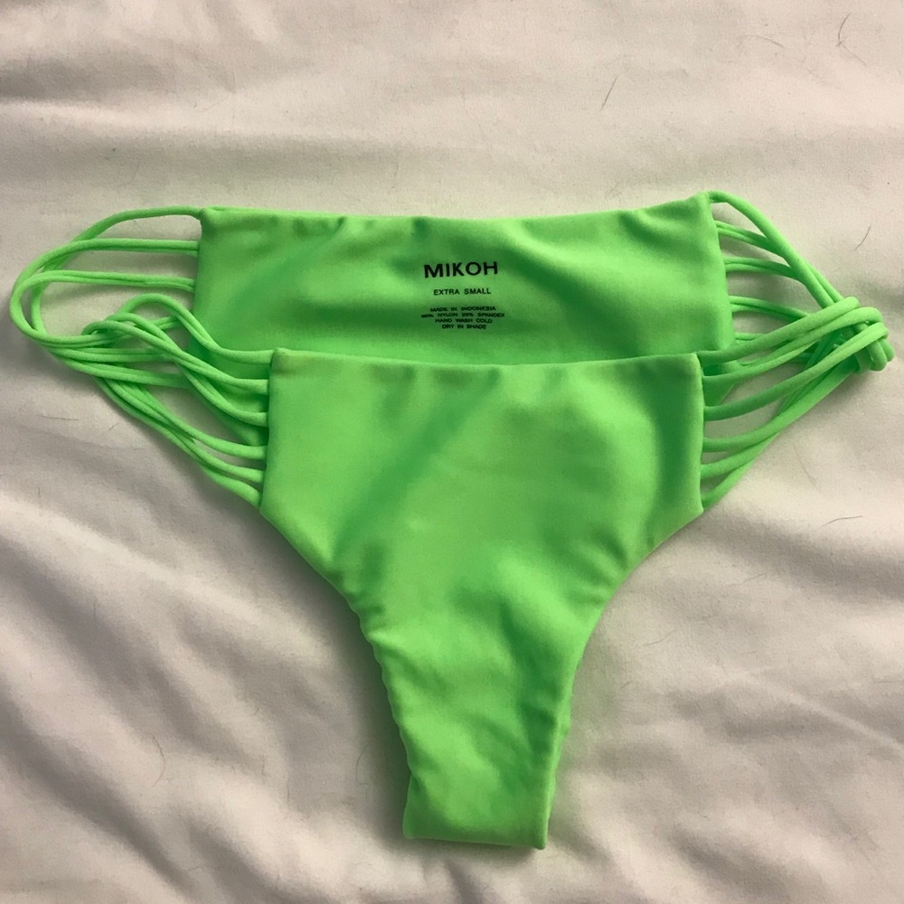 MIKOH Lanai super cheeky twisted swim bottom