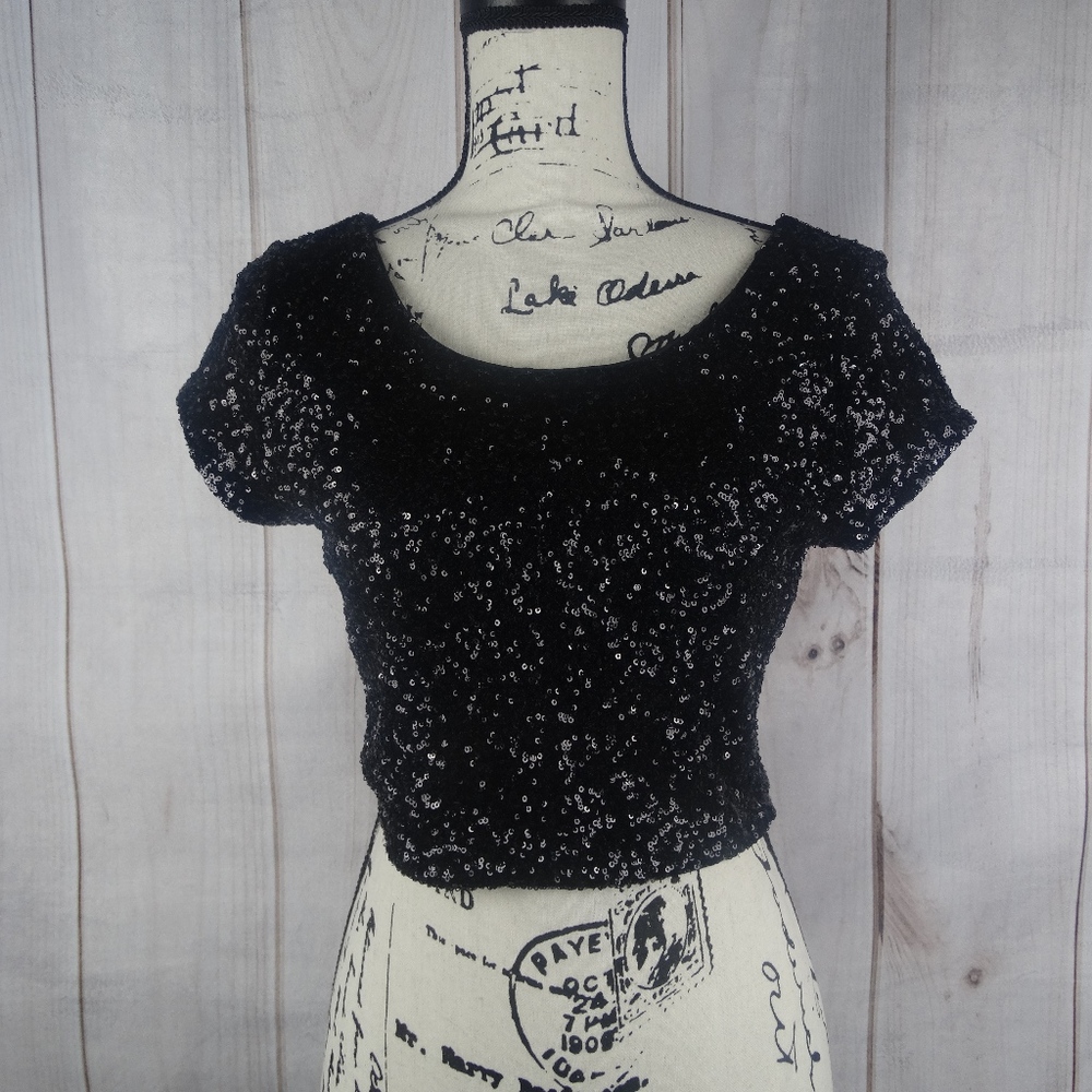 Womens Express Sequin Top/Blouse