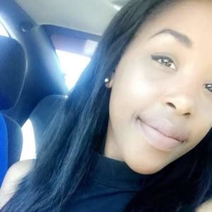 Meet your Posher, Phoenix