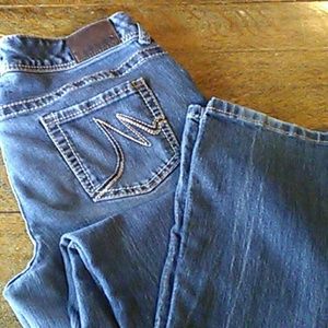 Maurices jeans