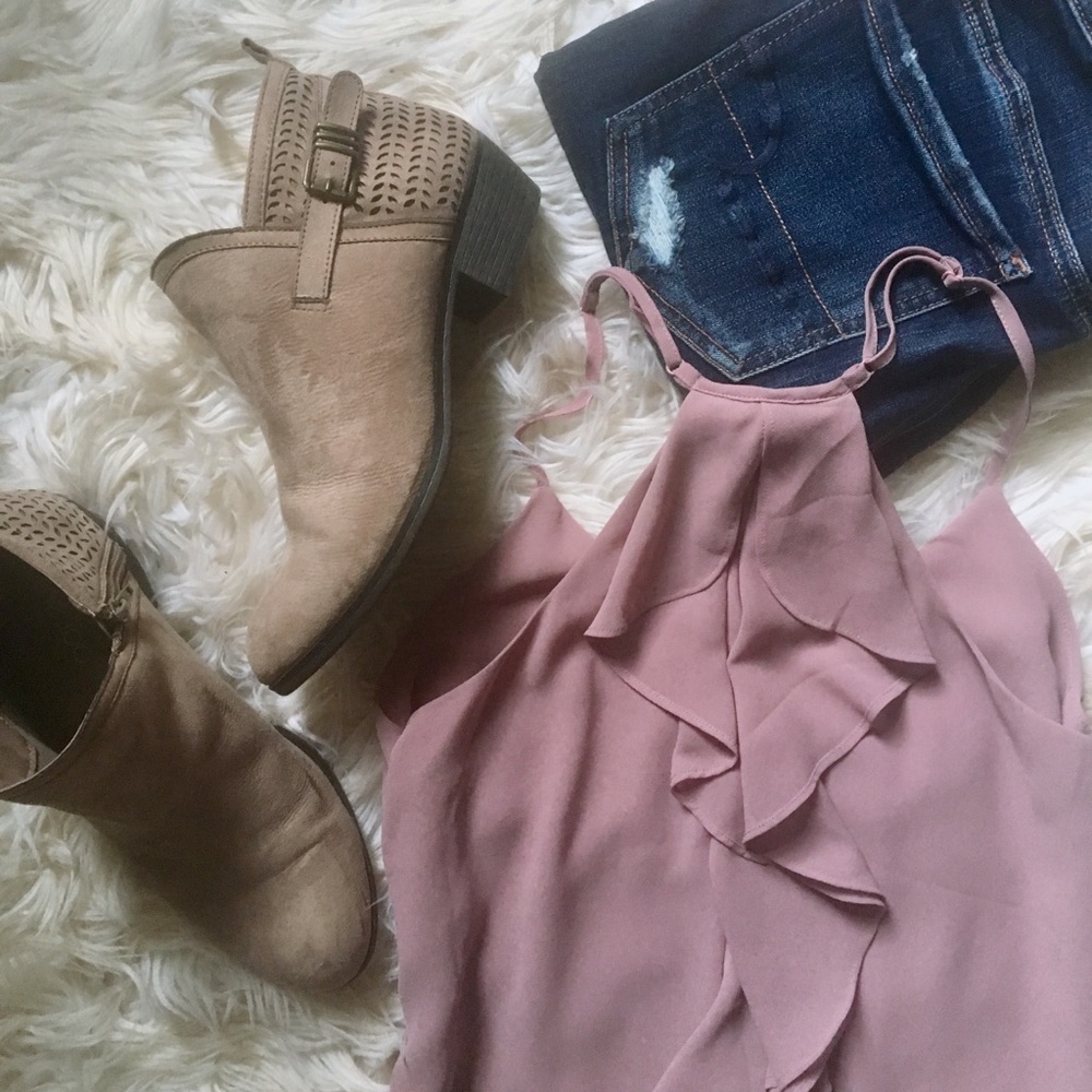 🎀Ruffle Back Tank🎀